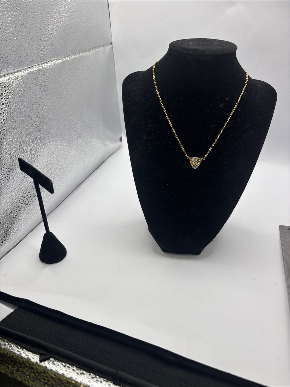 1928 Gold-Tone Delicate Vintage Triangle Pendant Necklace